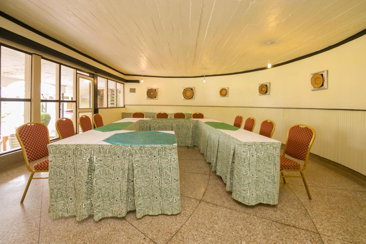 ניירי Green Hills Hotel מראה חיצוני תמונה